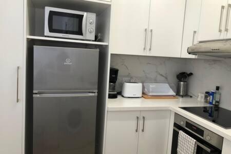 Kings Palace - Superb 2 Bed Ground Floor Apartment بافوس المظهر الخارجي الصورة